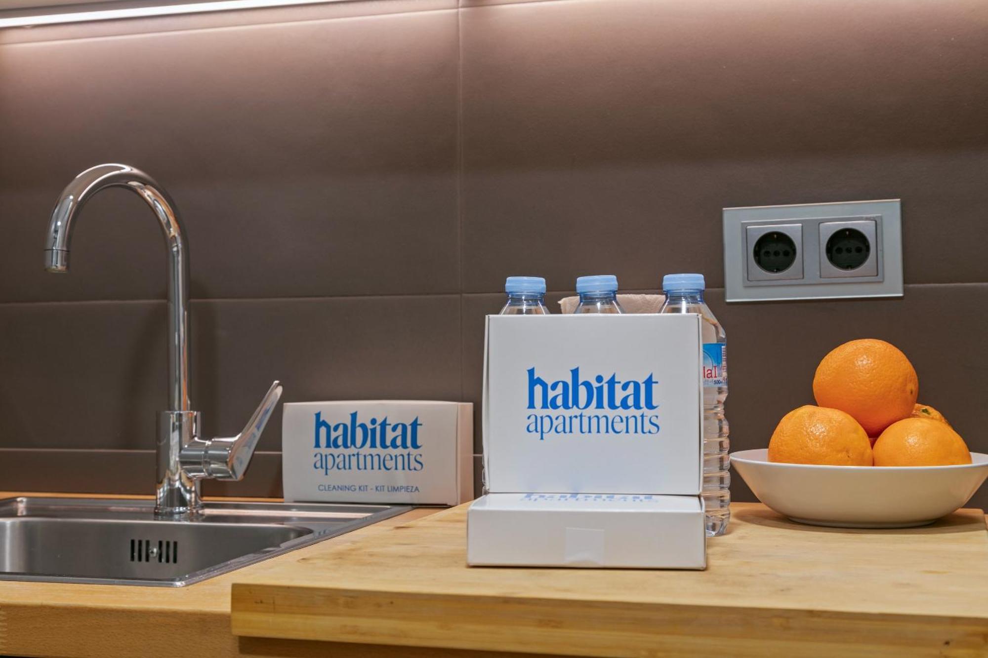 Habitat Apartments Batlló Barcelona Exterior foto
